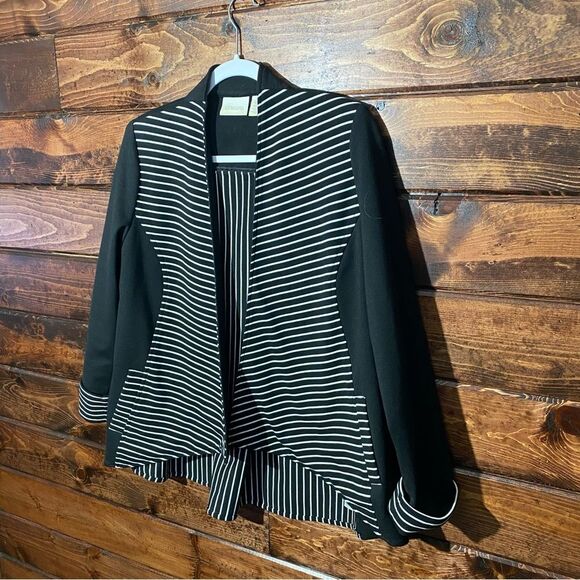 Chico’s Black White Striped Drape Blazer W/ Zipper Detail In Back Women's Small - Picture 2 of 13